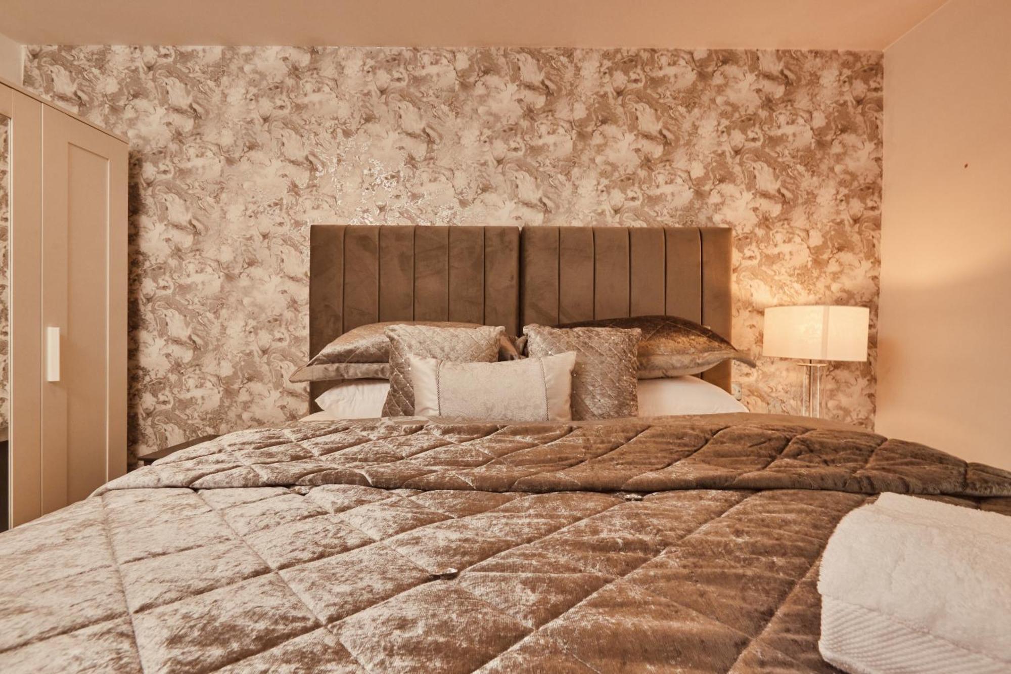Central Leeds Dock Apt, Free Secure Parking! 2 Bed Dış mekan fotoğraf
