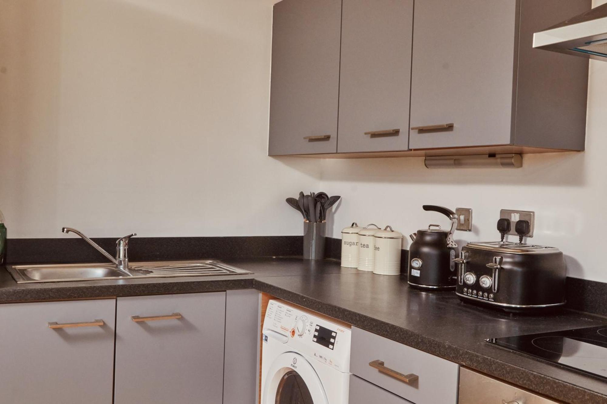 Central Leeds Dock Apt, Free Secure Parking! 2 Bed Dış mekan fotoğraf